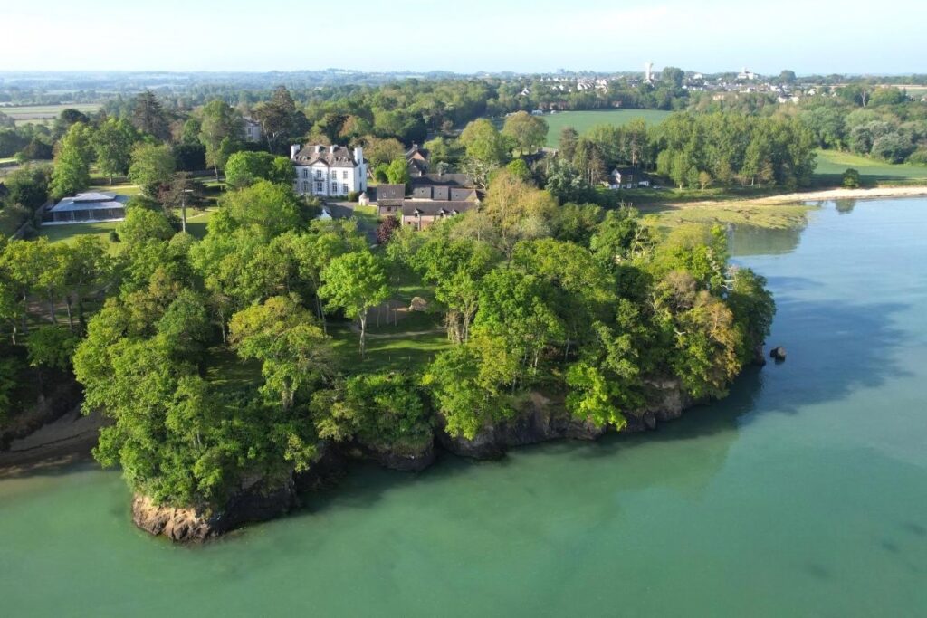 chateau de beaussais